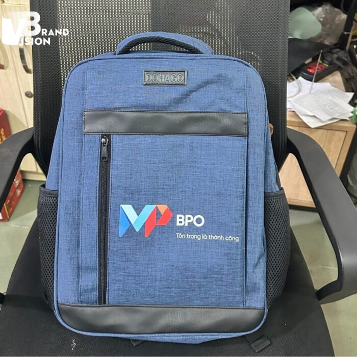 balo-laptop-dohago-in-logo-bpo-mau-xanh-kich-thuoc-41x15x30cm-bl-01 (2) balo-laptop-dohago-in-logo-bpo-mau-xanh-kich-thuoc-41x15x30cm-bl-01-2