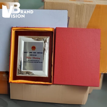 bang-vinh-danh-khung-go-bieu-duong-quan-uy-hai-an-1