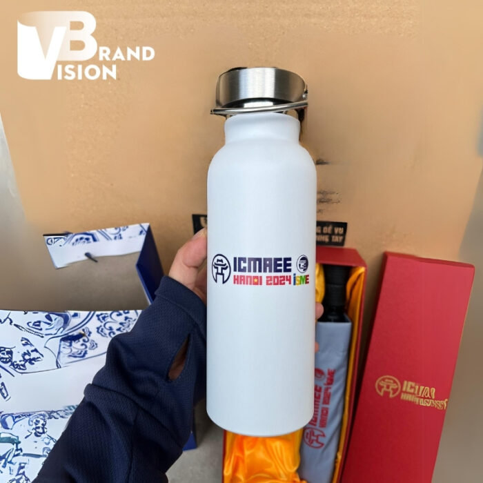 bo-giftset-qua-tang-in-logo-icmaee-hanoi-2024-isme-binh-giu-nhiet-va-o-du-gs-14 (3) bo-giftset-qua-tang-in-logo-icmaee-hanoi-2024-isme-binh-giu-nhiet-va-o-du-gs-14-3