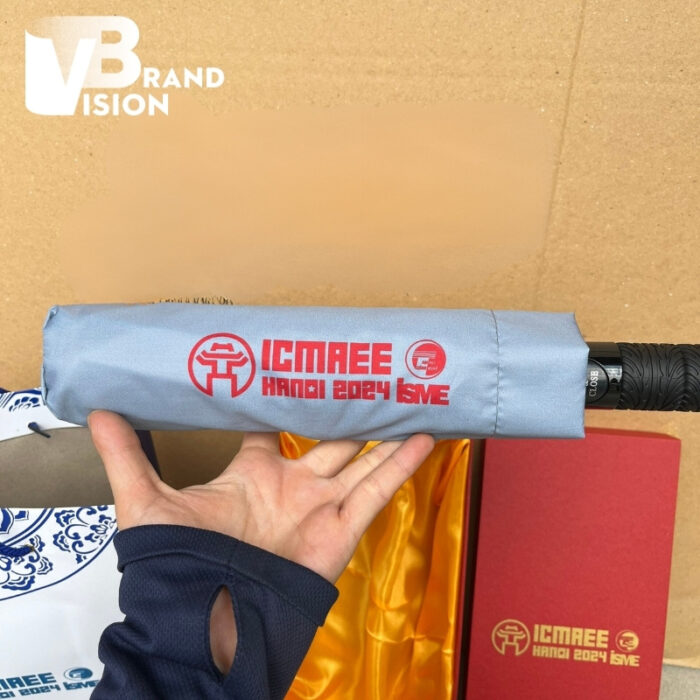 bo-giftset-qua-tang-in-logo-icmaee-hanoi-2024-isme-binh-giu-nhiet-va-o-du-gs-14 (4) bo-giftset-qua-tang-in-logo-icmaee-hanoi-2024-isme-binh-giu-nhiet-va-o-du-gs-14-4