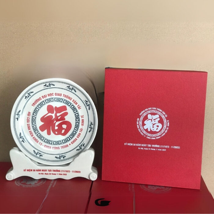 dia-bieu-trung-gom-su-in-logo-ky-niem-50-nam-ngay-tuu-truong-dai-hoc-giao-thong-van-tai-phi-22cm-dbt-03-2