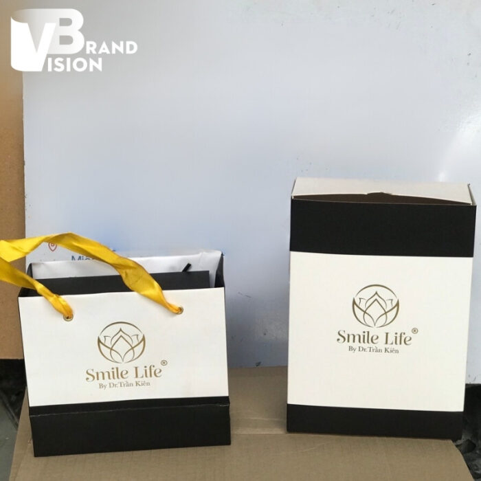 hop-dung-nieng-rang-in-logo-smile-life-2