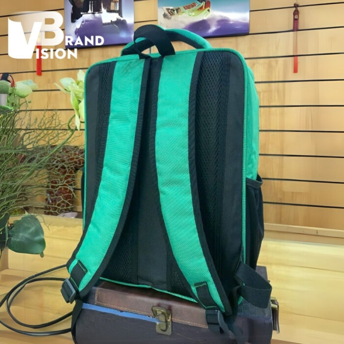 Balo in logo màu xanh lá