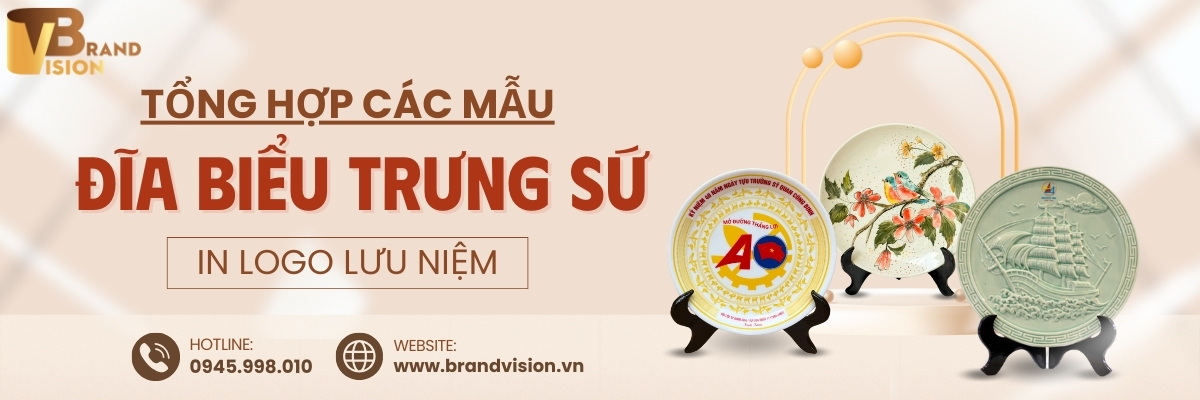 các mẫu đĩa biểu trưng sứ in logo lưu niệm đẹp mắt