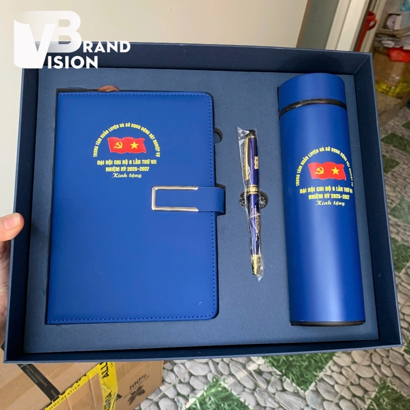 bo-giftset-so-da-but-ky-binh-giu-nhiet-qua-tang-dai-hoi-in-logo (10)