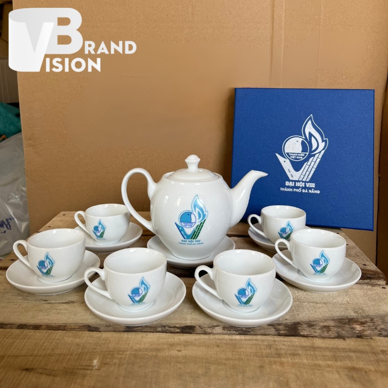 Ấm chén in logo quà tặng đại hội