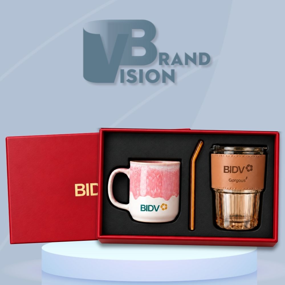 Combo Quà Tặng Cốc Sứ Và Ly Thủy Tinh Bọc Da Kèm Ống Hút