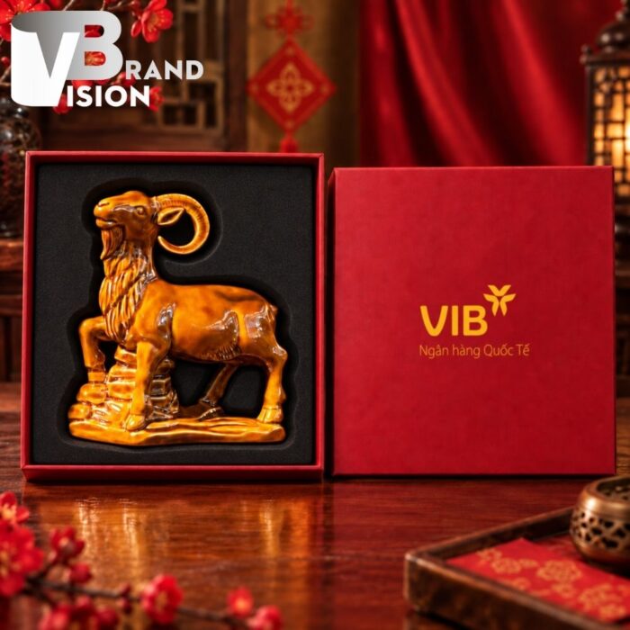 Tượng Dê gốm sứ men hoàng thổ